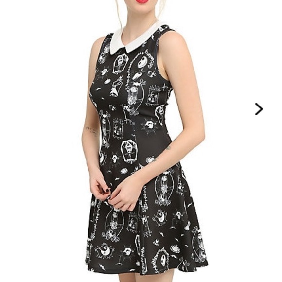 Hot Topic Dresses & Skirts - NWT THE NIGHTMARE BEFORE CHRISTMAS COLLAR DRESS 2x